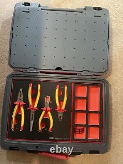 Teng Tools TC-6TE02 MECCA PRO TC-6T FOAM Electrician Tool Kit 29 Pie